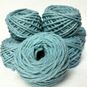 lana di pecora sarda blu celeste
